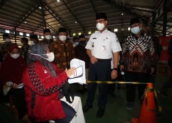 Gubernur Anies Apresiasi LDII dan Ponpes Minhaajurrosyidin Inisiatif Lokasinya Menjadi Sentra Vaksinasi