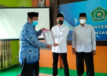 Ponpes Al Hidayah Terima Ijin Operasional dari Kemenag Banjarbaru