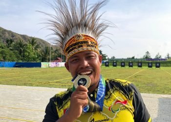 Melawan Keterbatasan, Sadikin Raih Emas Panahan