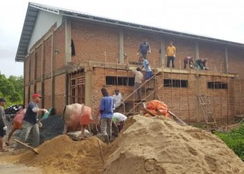 Budayakan Gotong Royong, Warga LDII Tala Bangun Gedung Serba Guna Bersama-sama