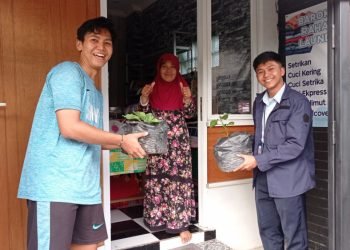 Dorong Pemanfaatan Lahan Sempit Sekitar Rumah, LDII Kota Banjarmasin Bagikan Ratusan Bibit Gratis