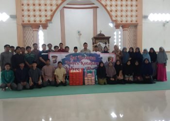 Polres Kotabaru  Salurkan Paket Buka Puasa di Ponpes LDII