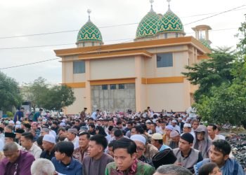 Ribuan Warga LDII Kota Banjarbaru Sholat Ied di Halaman Masjid