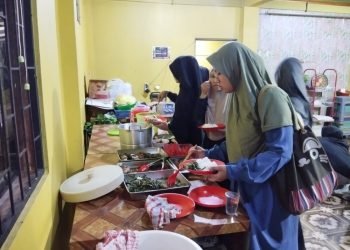 Setelah Sholat Ied, Warga LDII Desa Panggung Makan Bareng di Warung Pojok Legendaris