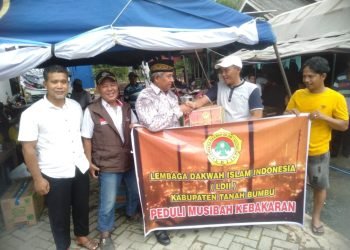DPD LDII Tanbu Beri Bantuan Korban Kebakaran
