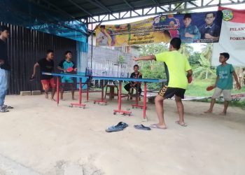 Warga PAC LDII Sei Karias Terima Bantuan Lapangan Tenis Meja