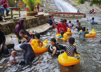 Warga PC LDII Pulaulaut Utara Padati Obyek Wisata Tumpang Dua, Jalin Keakraban Lewat Family Gathering