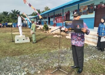 Rayakan HUT RI, Ketua PAC LDII Sumber Rahayu Bacakan Teks Proklamasi