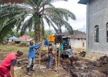 Semangat Gotong Royong, Warga PC LDII Wanaraya Lanjutkan Pembangunan Masjid