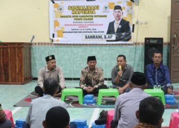 Anggota DPRD Kotabaru Gandeng Warga LDII Desa Tarjun Sosialisasikan Raperda Pengelolaan Sampah