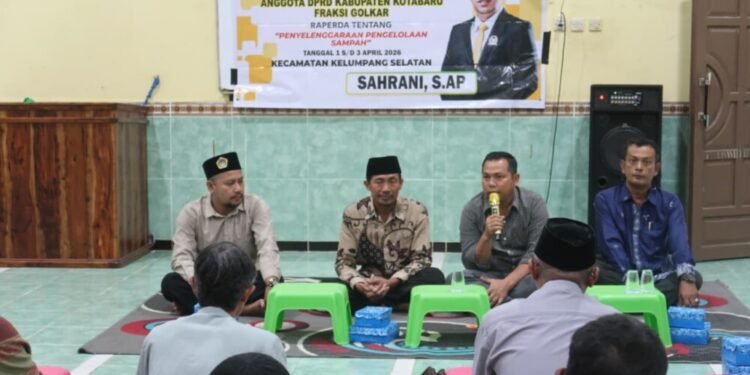 Anggota DPRD Kotabaru Gandeng Warga LDII Desa Tarjun Sosialisasikan Raperda Pengelolaan Sampah