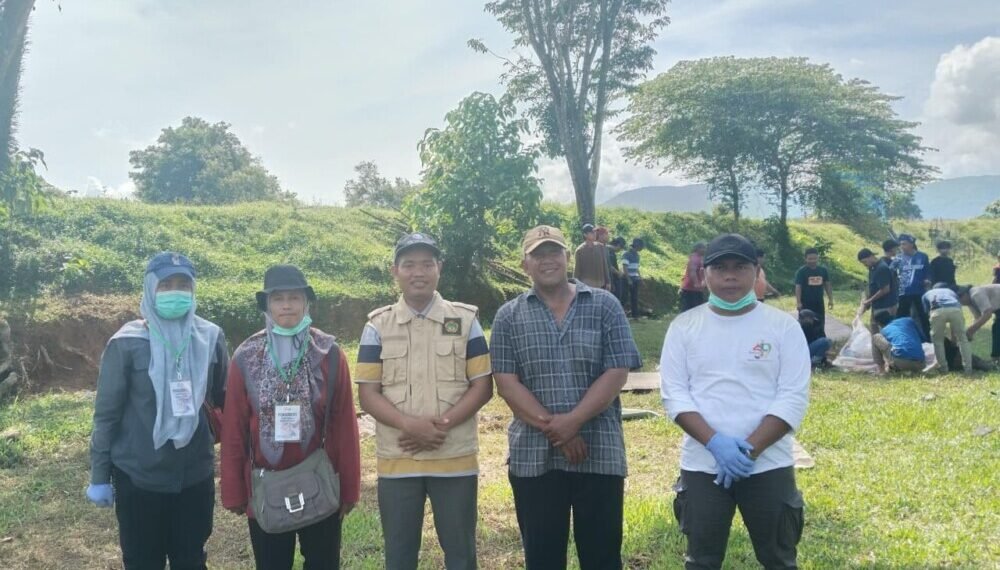 Ketua DPD LDII Tala, Dr. Anton Kuswoyo, menerima kunjungan dokter hewan dari Dinas Peternakan dan Kesehatan Hewan Tala