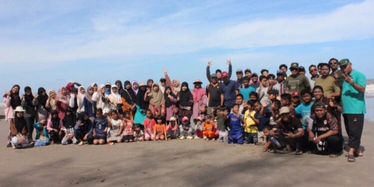 PAC LDII Desa Bukit Mulia Gelar Refreshing di Pantai, Pererat Kebersamaan Warga