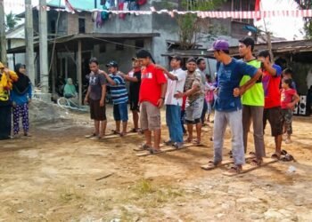 Lomba Bakiak Bapak-Bapak Meriahkan HUT ke-81 RI di PAC LDII Sei Karias HSU